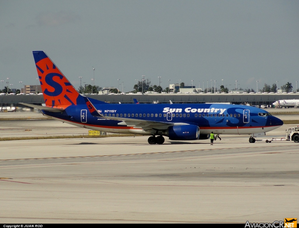 N711SY - Boeing 737-73V - Sun Country Airlines