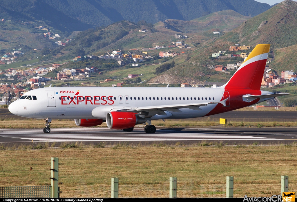 EC-JSK - Airbus A320-214 - Iberia