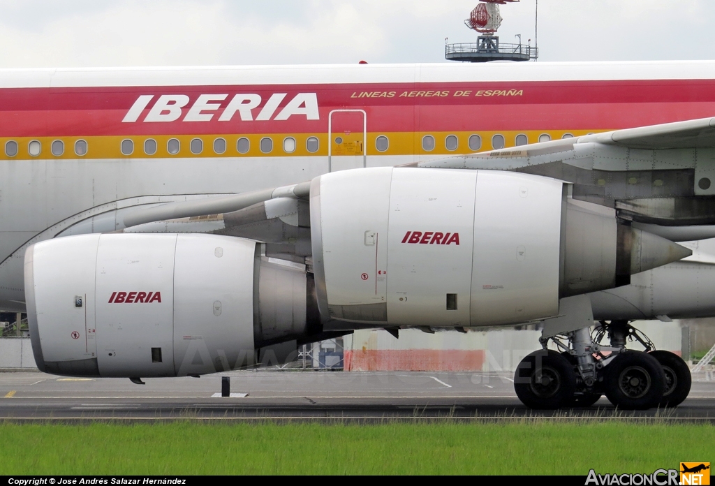 EC-IQR - Airbus A340-642 - Iberia