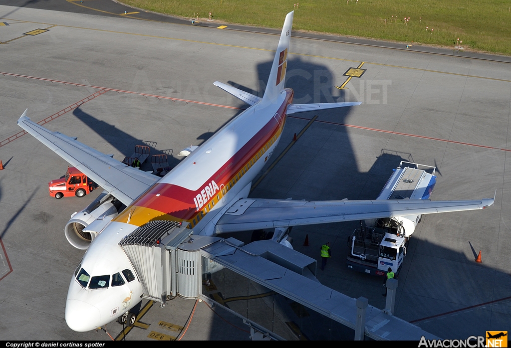 EC-KUB - Airbus A319-111 - Iberia