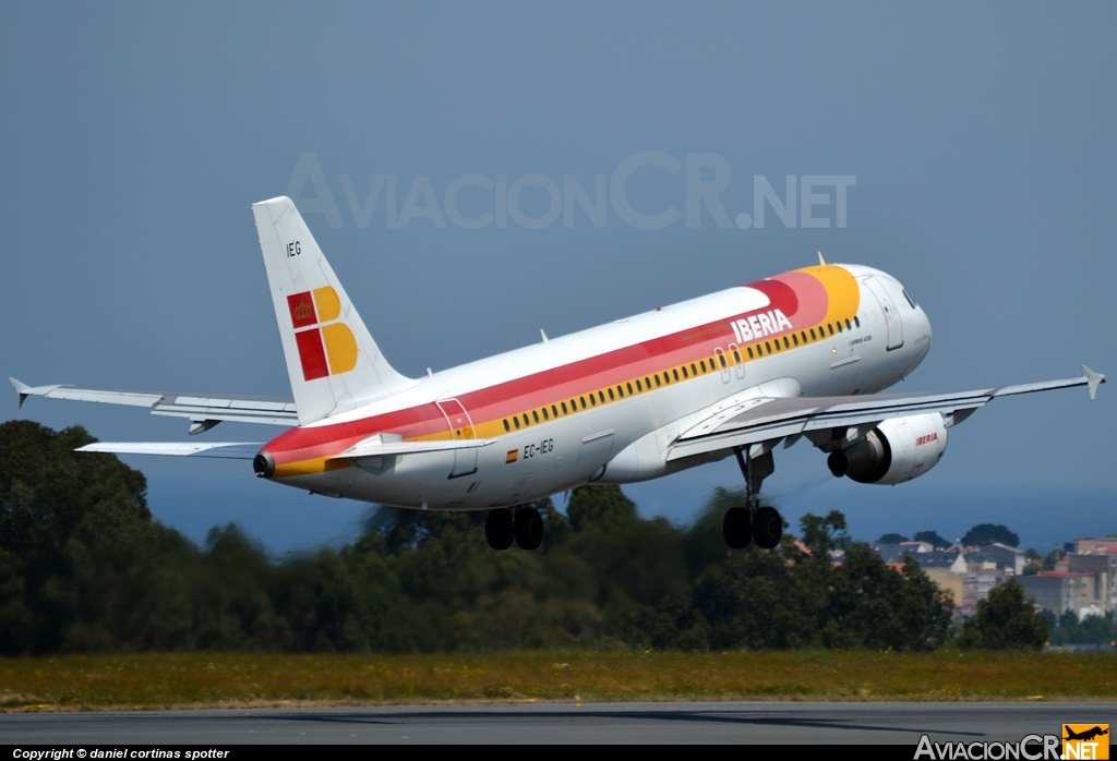 EC-IEG - Airbus A320-214 - Iberia