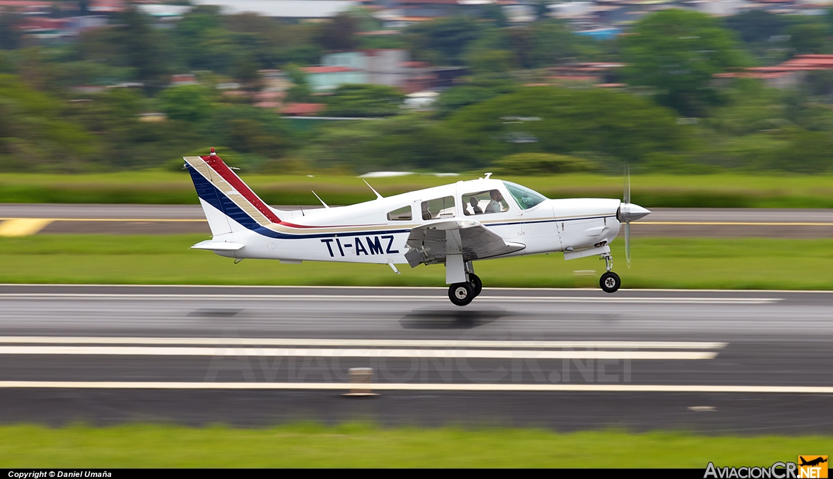 TI-AMZ - Piper PA-28R-200 Arrow - Privado