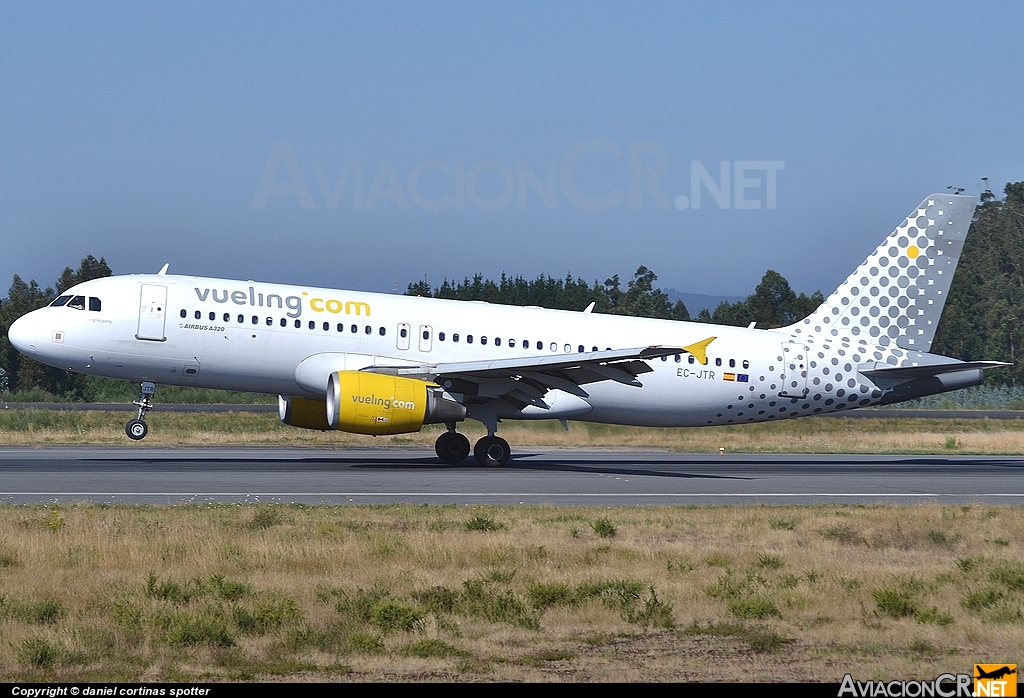 EC-JTR - Airbus A320-214 - Vueling