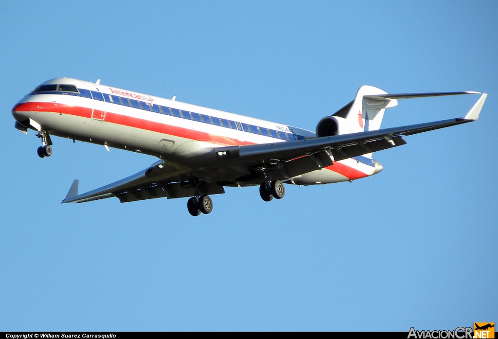 N504AE - Canadair CL-600-2C10 Regional Jet CRJ-701ER - American Eagle