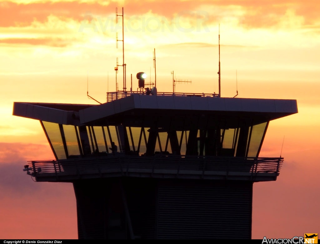 MROC - Aeropuerto - Torre de control