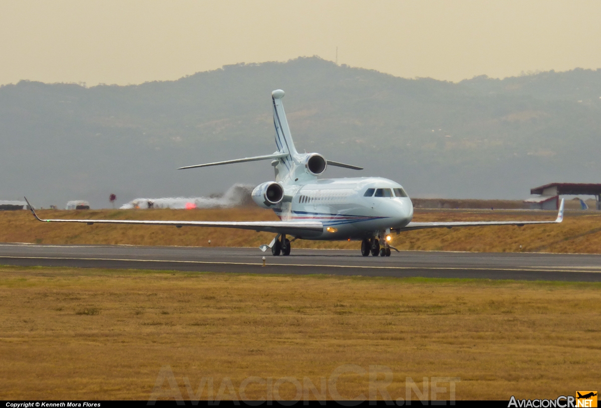 PR-WRM - Dassault Falcon 7X - AeroRio Taxi Aereo