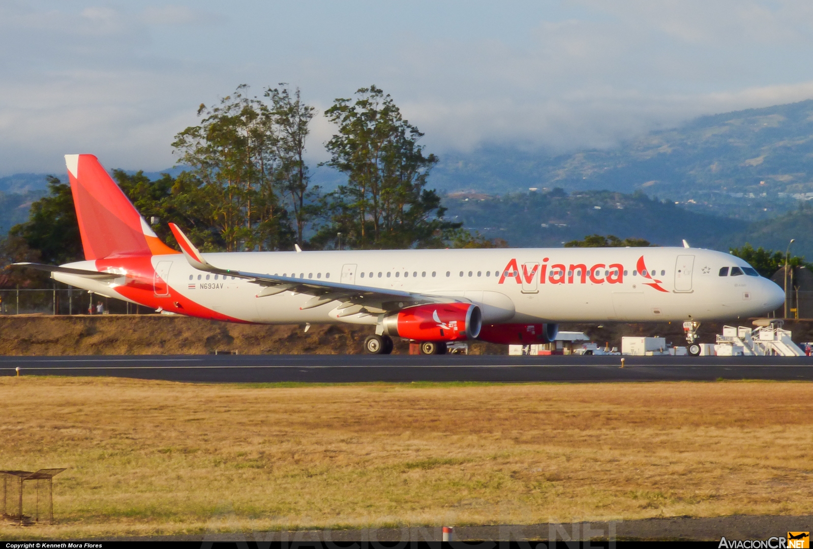 N693AV - Airbus A321-231 - Avianca