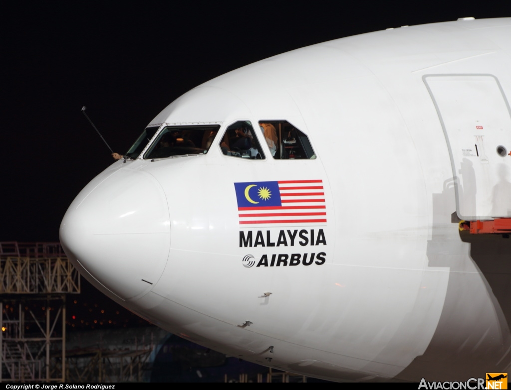 9M-XAB - Airbus A340-313 - Air Asia