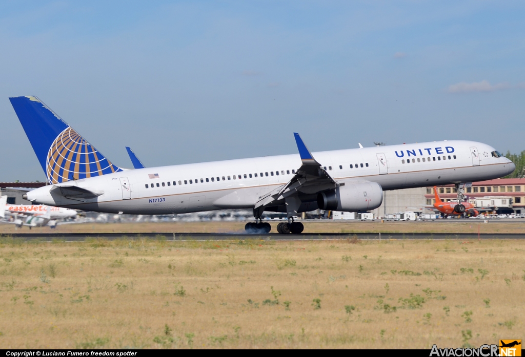 N17133 - Boeing 757-224 - Continental Airlines
