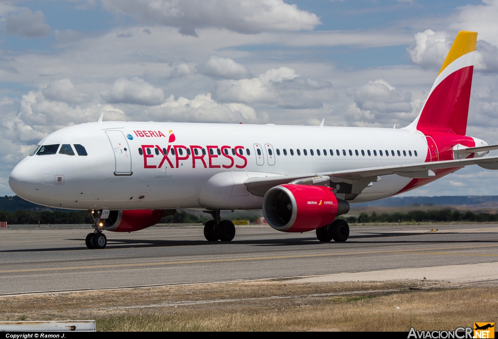 EC-JSK - Airbus A320-214 - Iberia