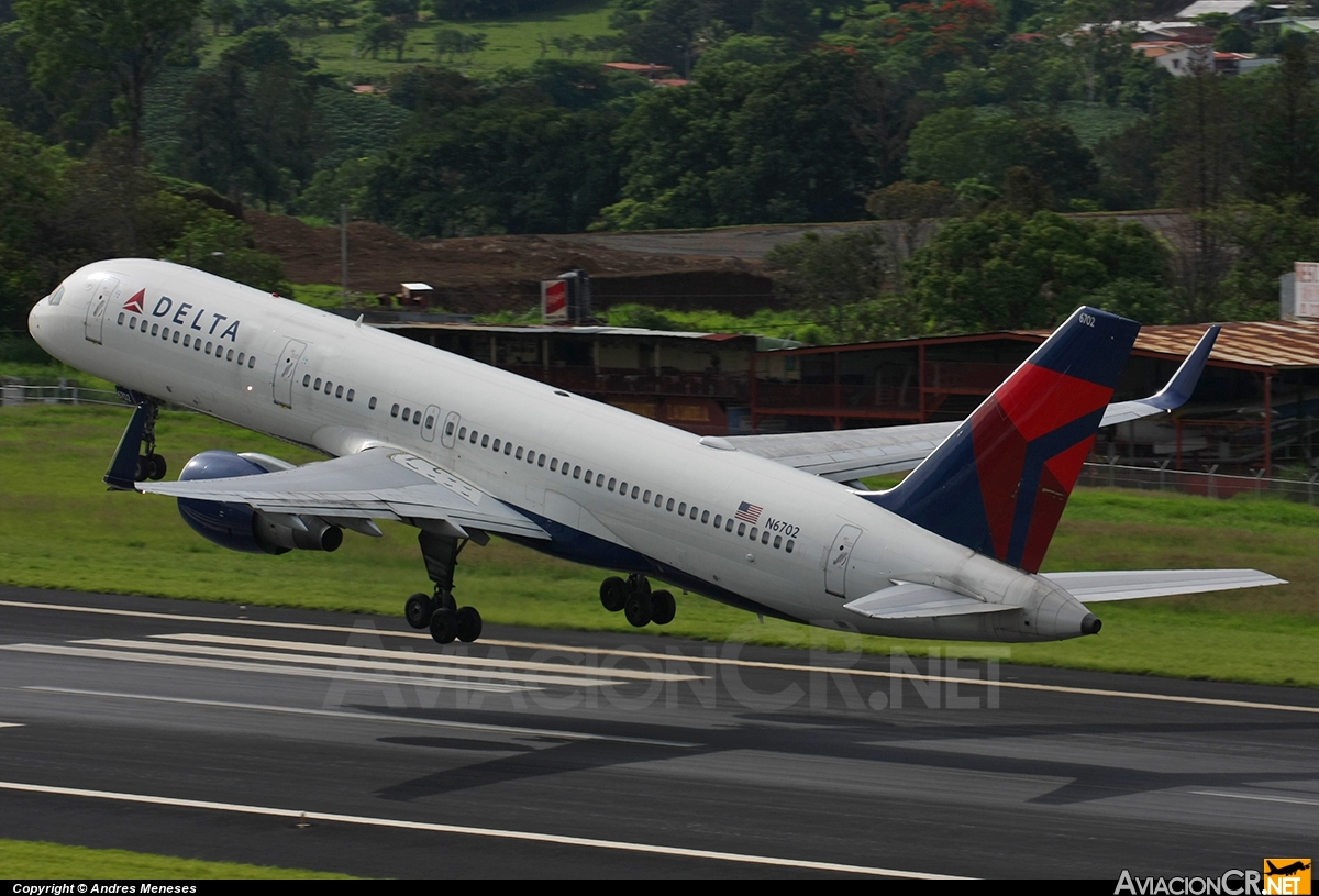 N6702 - Boeing 757-232 - Delta Air Lines