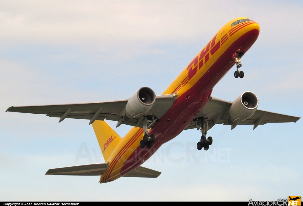HP-1910DAE - Boeing 757-27A(SF) - DHL Aero Expreso