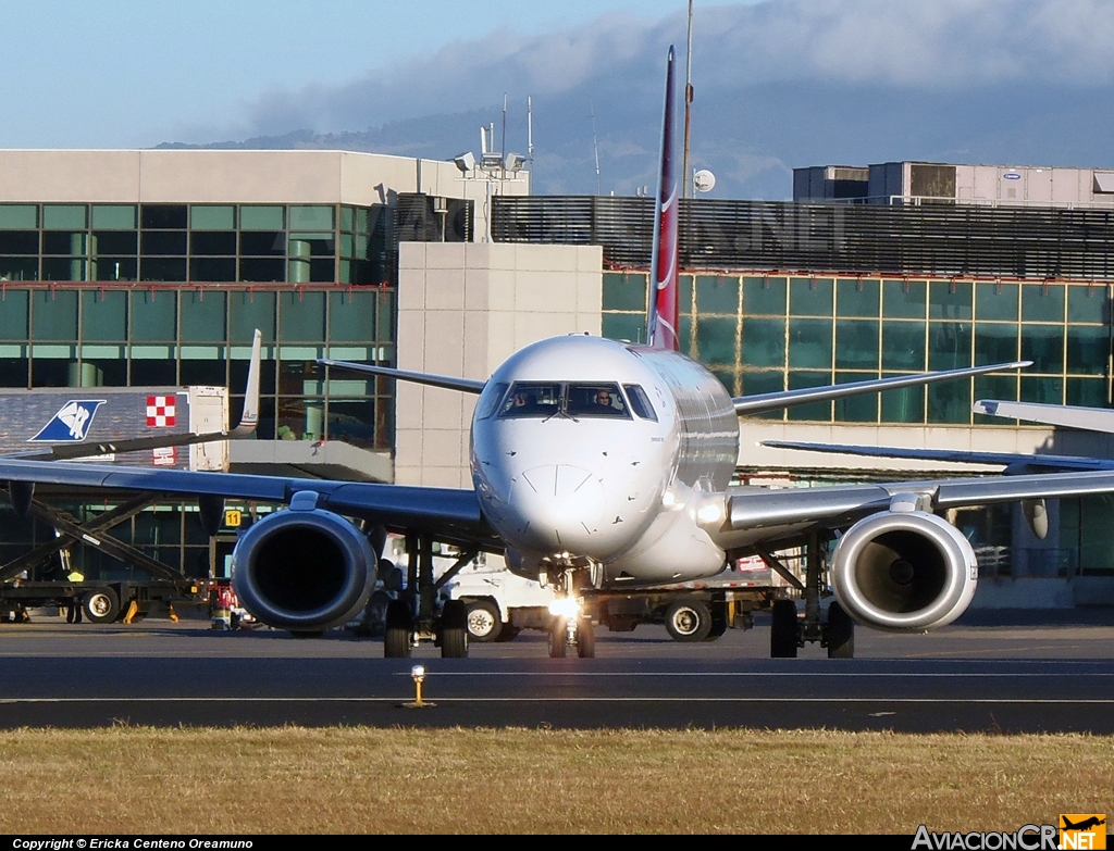 N988TA - Embraer 190-100IGW - TACA