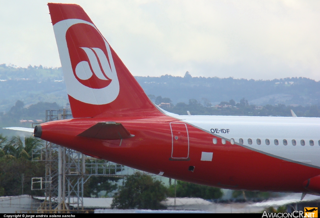 OE-IDF - Airbus A320-214 - Air Berlin