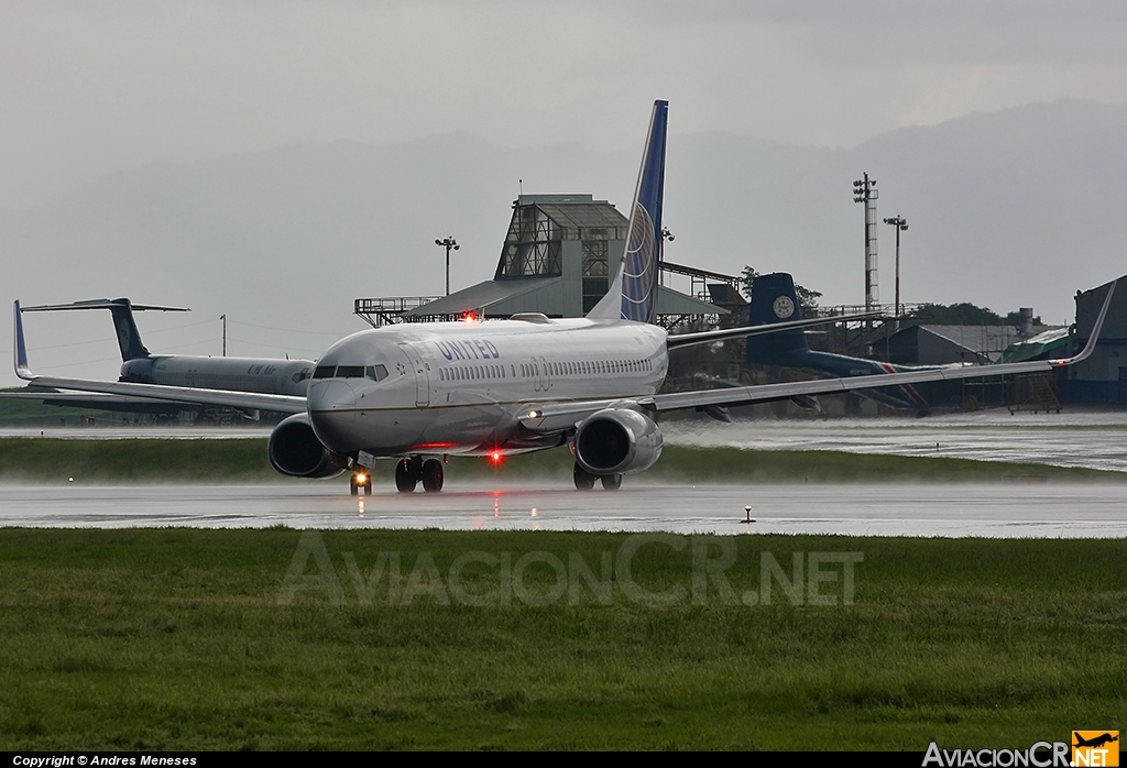 N24224 - Boeing 737-824 - Continental Airlines