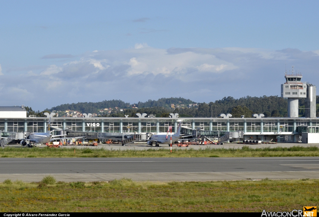 LEVX  - Terminal - Aeropuerto