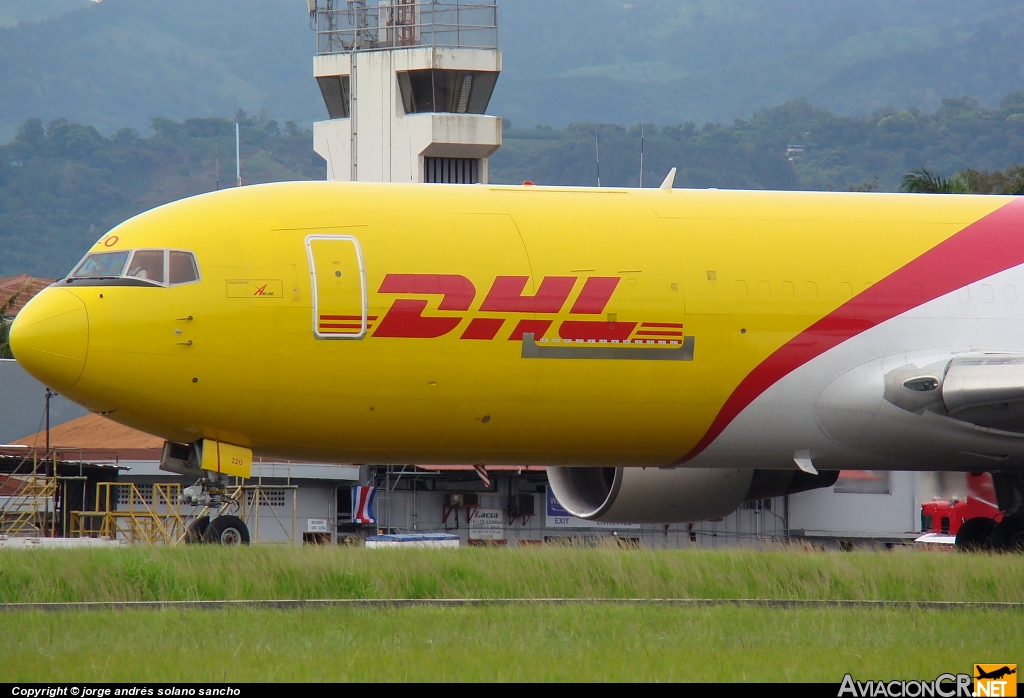 N220CY - Boeing 767-383/ER - DHL(ABX Cargo)