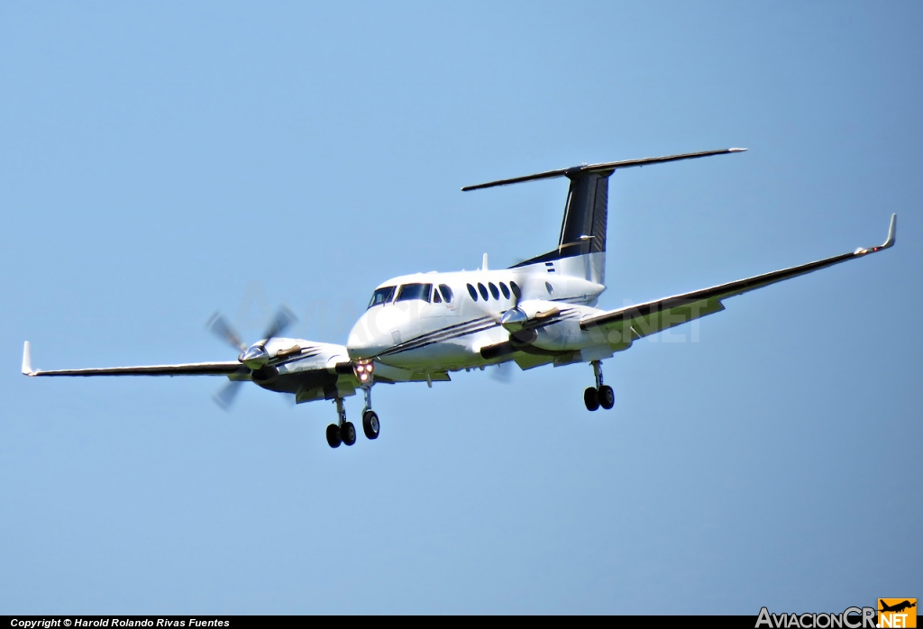 HR-CLQ - Beechcraft Super King Air B200 - Privado