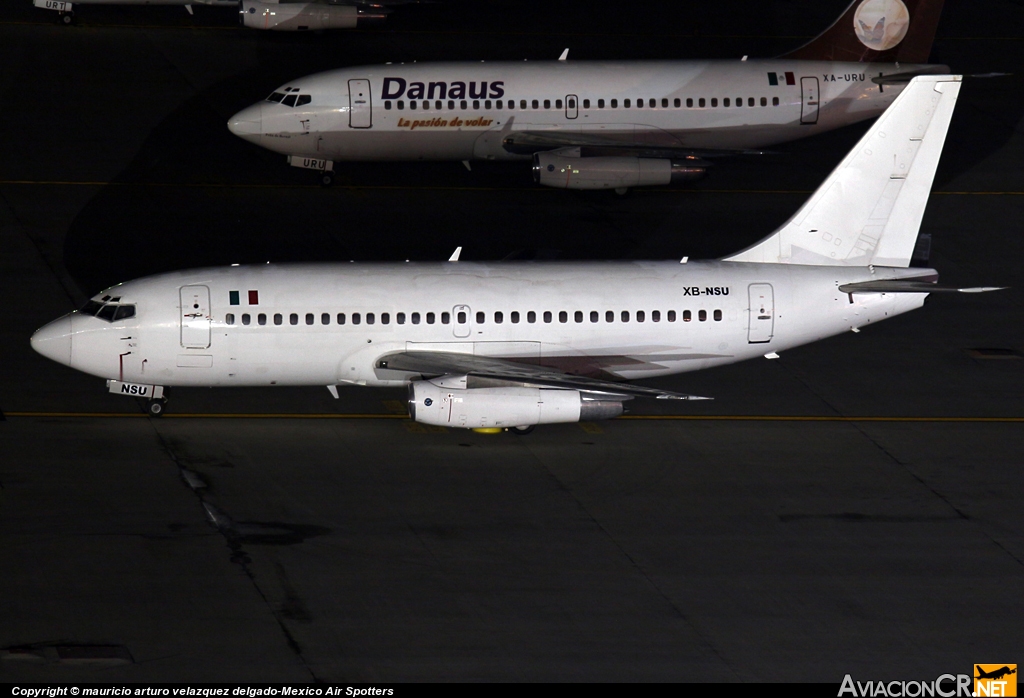 XB-NSU - Boeing B-737-217/(Adv) - Desconocida 