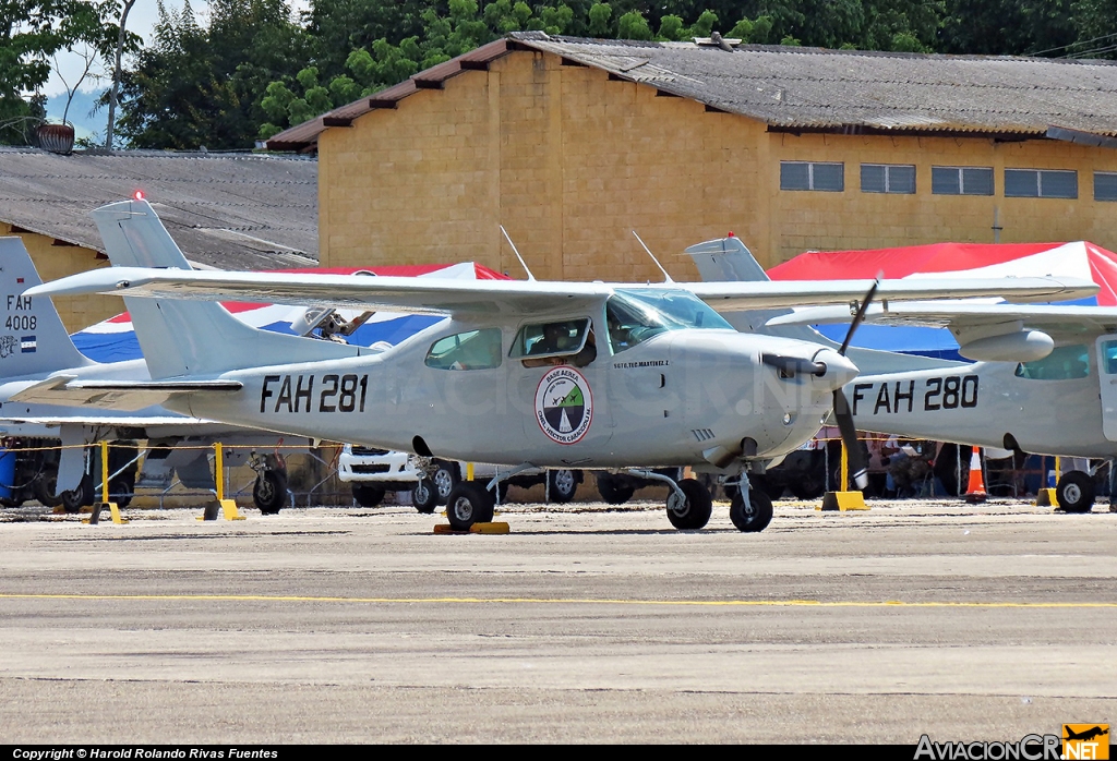FAH-281 - Cessna T210N Turbo Centurion - Fuerza Aerea Hondureña