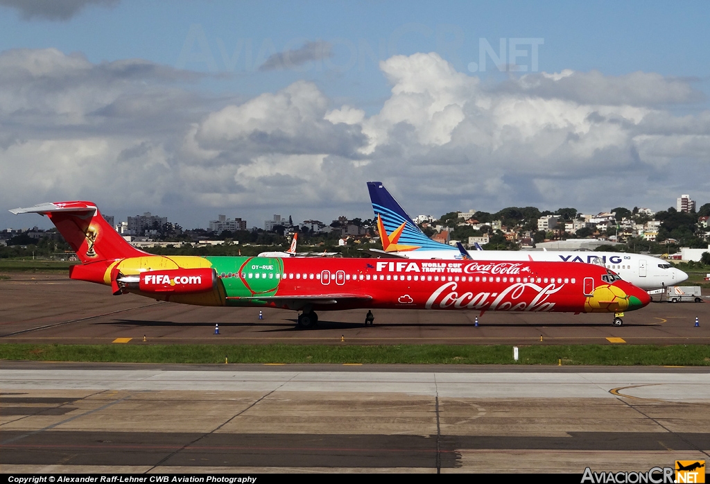 OY-RUE - McDonnell Douglas MD-83 (DC-9-83) - Danish Air Transport