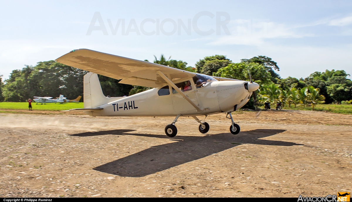 TI-AHL - Cessna 182A Skylane - Aerotica Escuela de Aviación