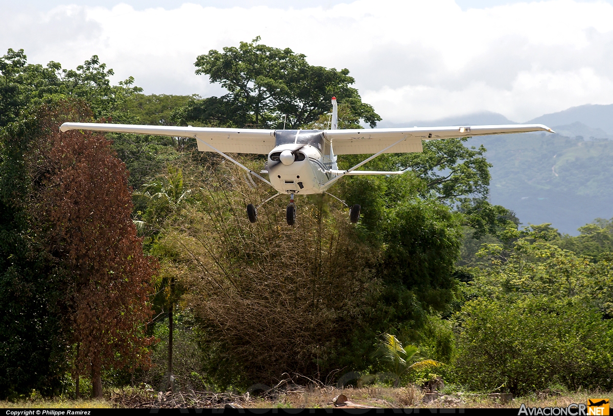 TI-AJI - Cessna 182A Skylane - Privado