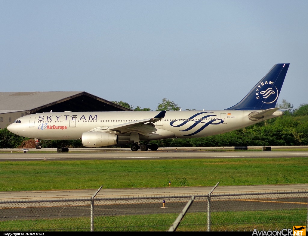 EC-LNH - Airbus A330-243 - Air Europa