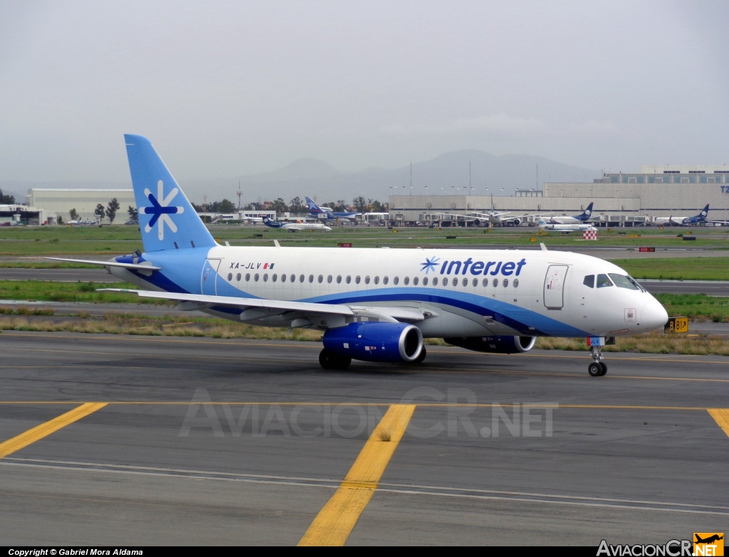 XA-JLV - Sukhoi Superjet 100-95B - Interjet