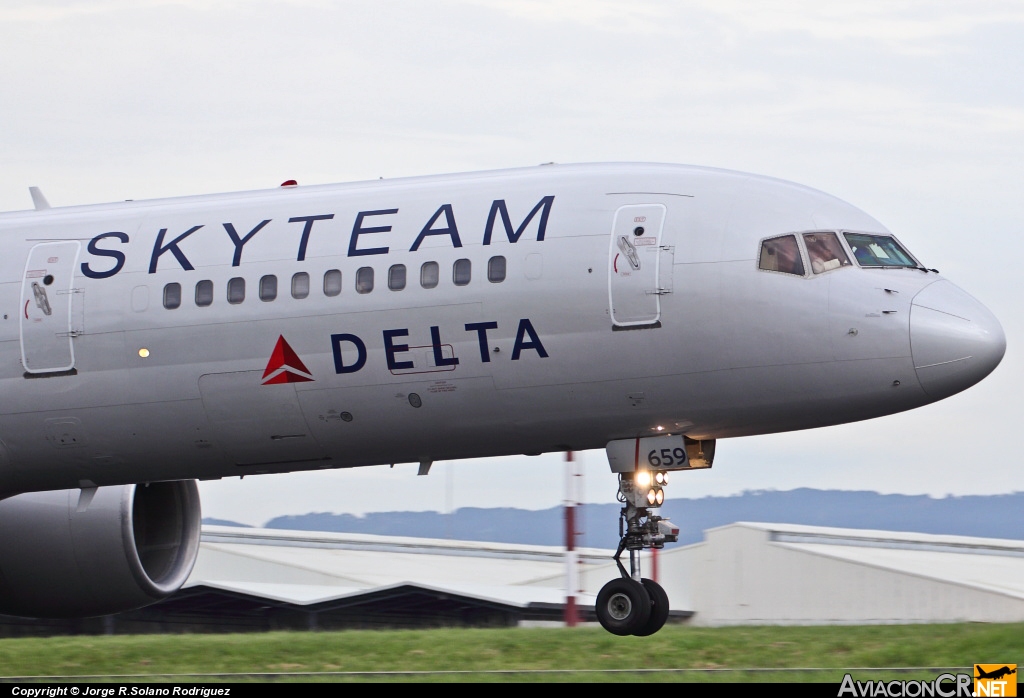 N659DL - Boeing 757-232 - Delta Air Lines