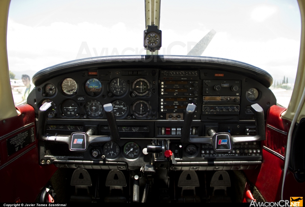 EC-EZZ - Piper PA-28-181 Archer II - Real Aeroclub de Baleares