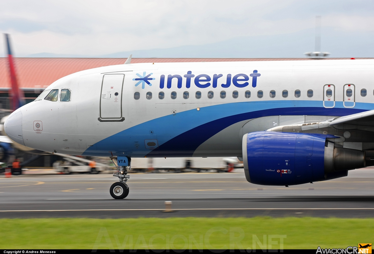 XA-VTA - Airbus A320-214 - Interjet