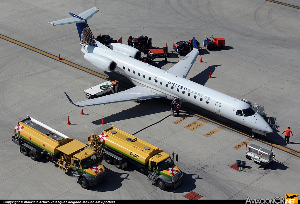 N16183 - Embraer ERJ-145 Regional Jet - United Express