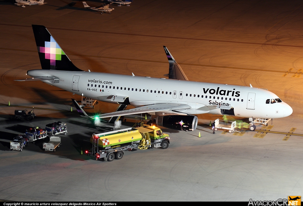XA-VOZ - Airbus A320-233 - Volaris
