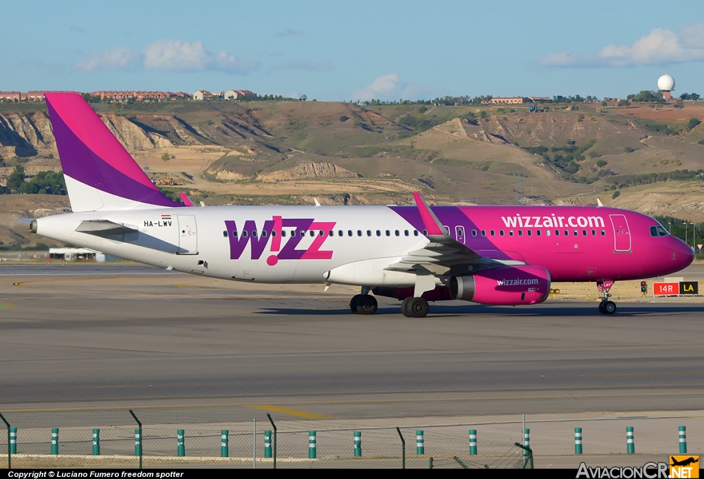 HA-LWV - Airbus A320-232(WL) - Wizz Air