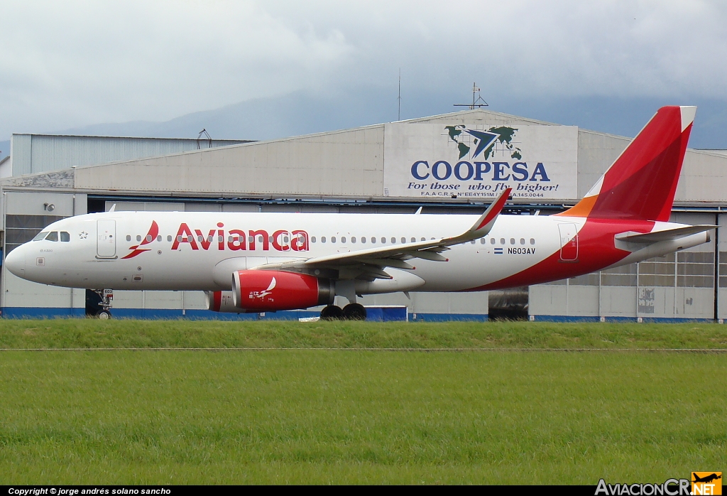 N603AV - Airbus A320-233 - Avianca