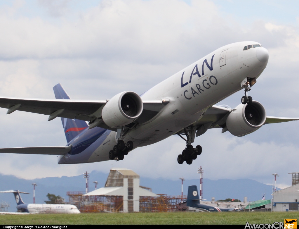 N774LA - Boeing 777-F6N - LAN Cargo