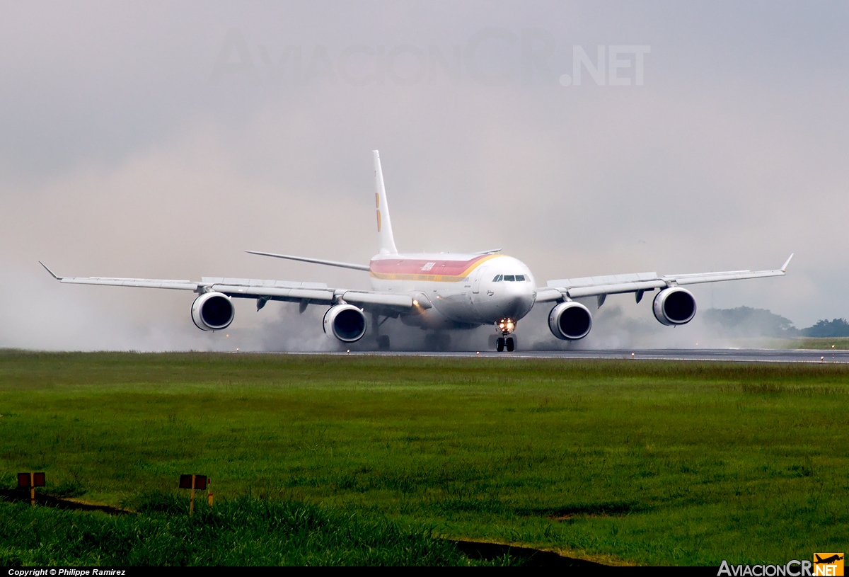 EC-IZY - Airbus A340-642 - Iberia