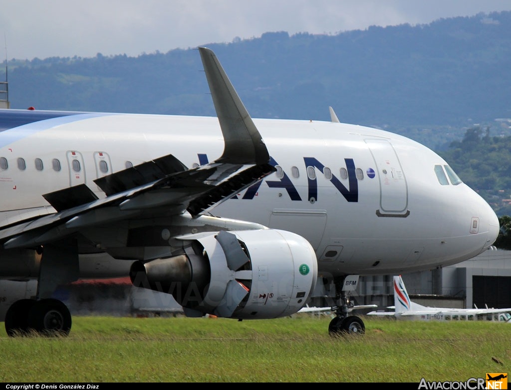 CC-BFM - Airbus A320-214 - LAN Airlines