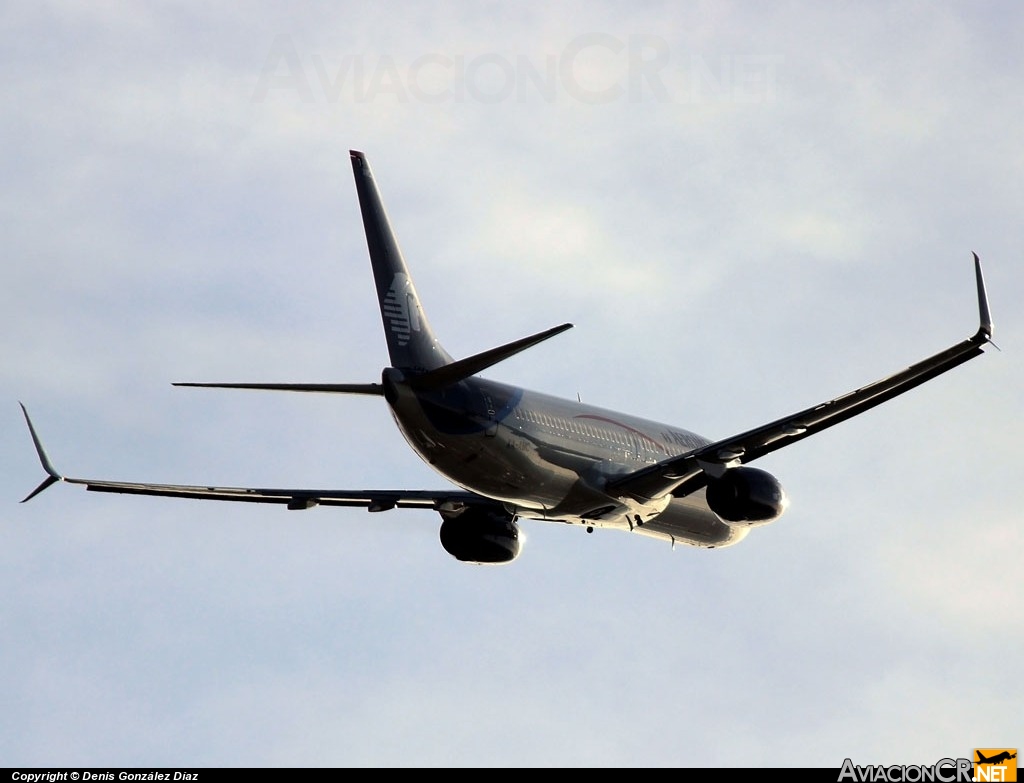 XA-AMC - Boeing 737-852 - Aeromexico