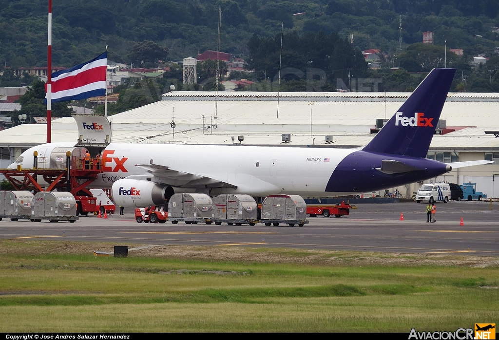 N934FD - Boeing 757-21B(SF) - FedEx