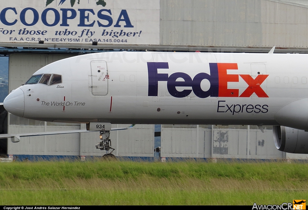 N934FD - Boeing 757-21B(SF) - FedEx