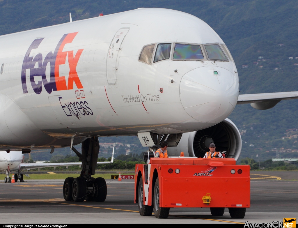 N934FD - Boeing 757-21B(SF) - FedEx