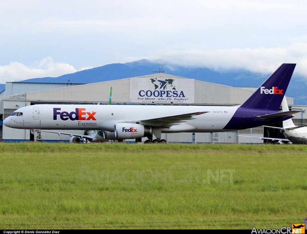 N934FD - Boeing 757-21B(SF) - FedEx