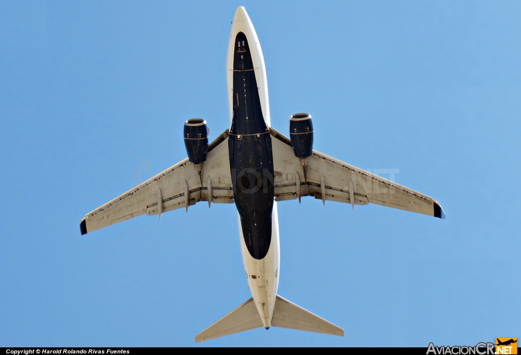 N303DQ - Boeing 737-732 - Delta Air Lines