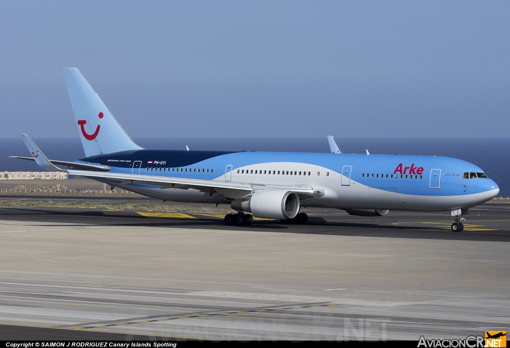 PH-OYI - Boeing 767-304/ER - ArkeFly