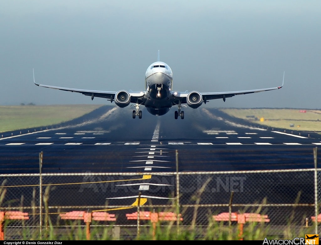 N33284 - Boeing 737-824 - United Airlines