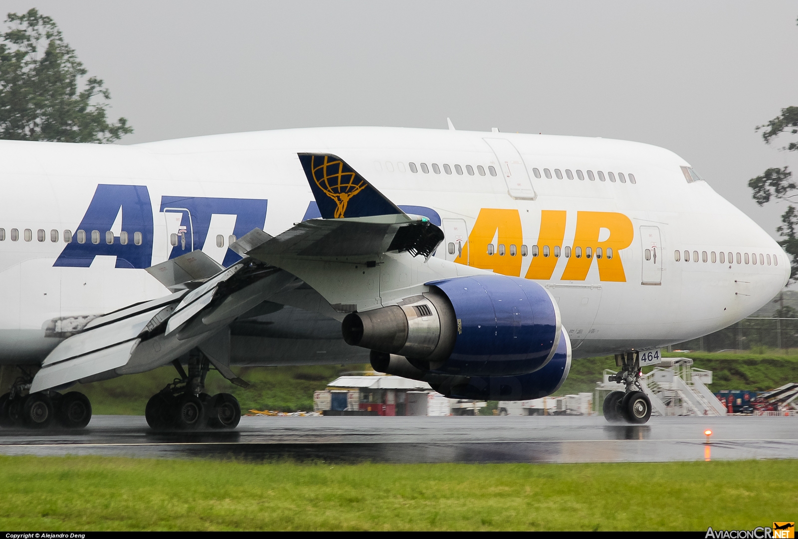 N464MC - Boeing 747-446 - Atlas Air