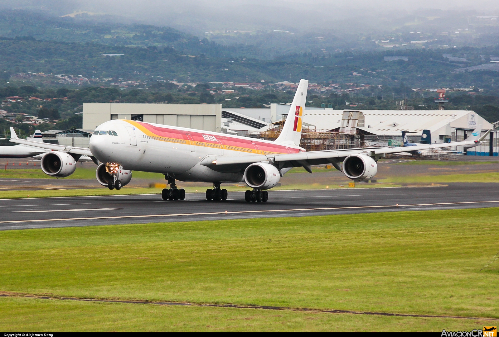 EC-IQR - Airbus A340-642 - Iberia