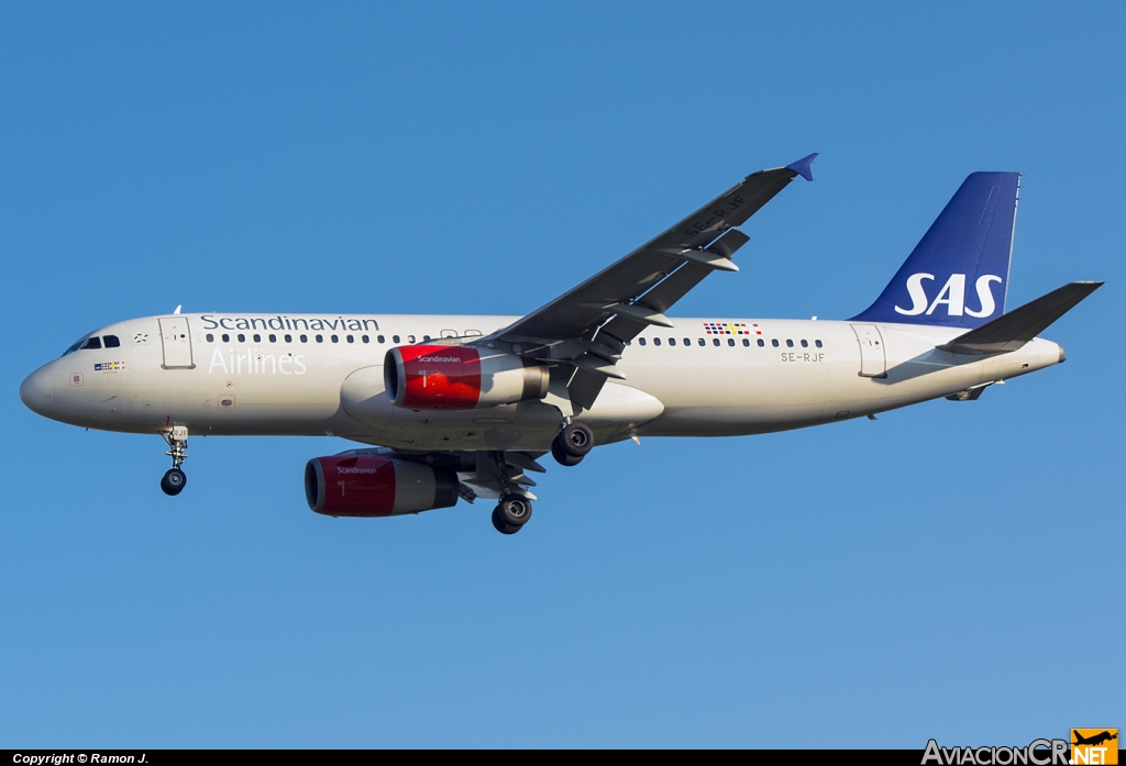 SE-RJF - Airbus A320-232 - SAS